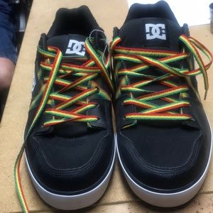 Men’s DC skateboarding shoes
